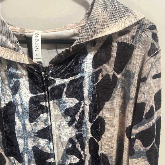 Abstract Patterned Women's Jacket with Hood - Picture 7 of 10